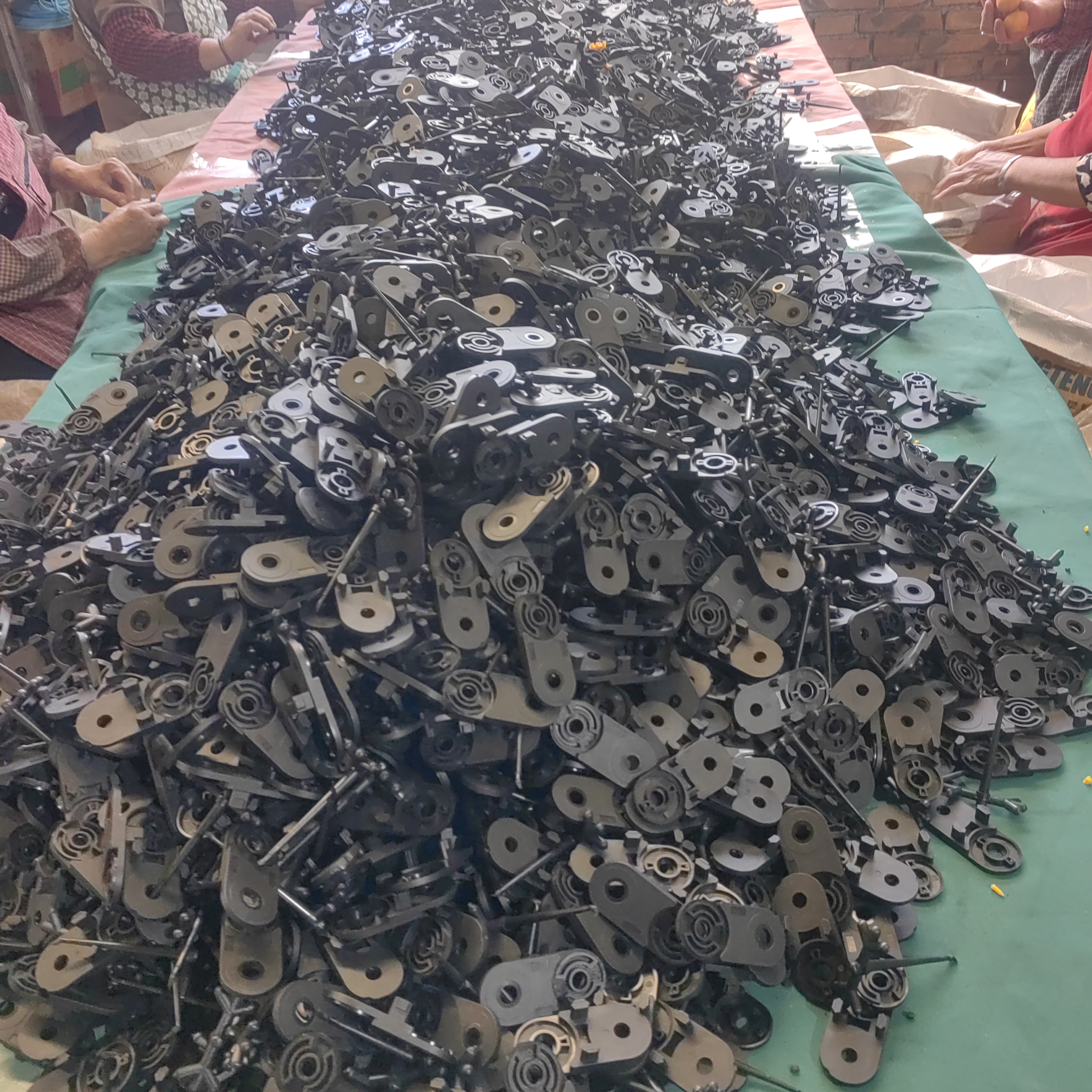 High-flexibility 10mm inner height cable drag chain for small 3D printers and CNC engravers